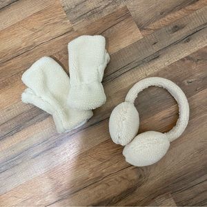 Cream Sherpa Earmuffs and Fingerless Gloves